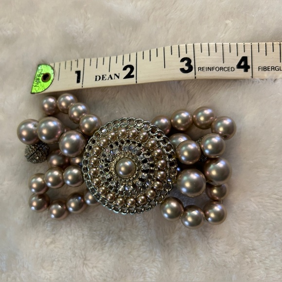 Simply Vera Wang Womens Beaded Pearlescent and Rhinestone Statement Bracelet - Picture 7 of 7